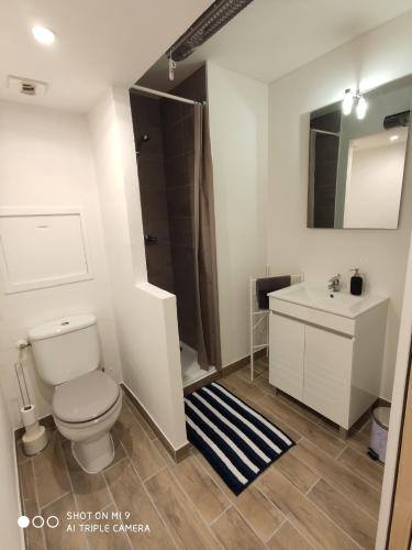 Appartement cosy à 50M de la plage