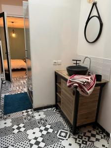 Appartement cosy avec balcon, centre historique
