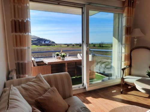 Appartement cosy, avec balcon, vue mer, 200m plage, wifi, 5 personnes, Criel sur mer