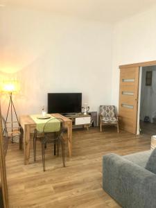 Appartement cosy avec patio en centre-ville
