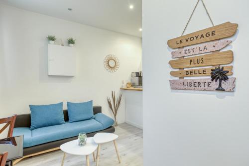Appartement COSY, central LA DEFENSE, très proche PARIS