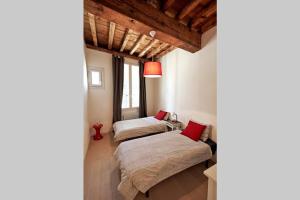 Appartement cosy des arènes - vacances-arlescamargue