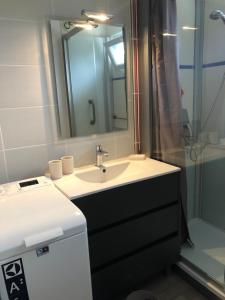Appartement cosy, en rez de chaussée, en plein centre de CAmbo les Bains