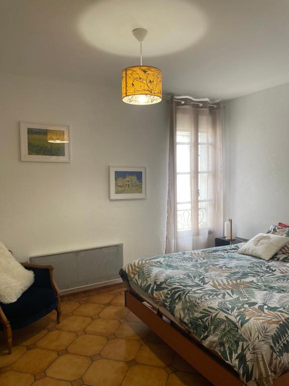 Appartement cosy et spacieux proche centre ville 13 Rue Mireille, 13200 Arles