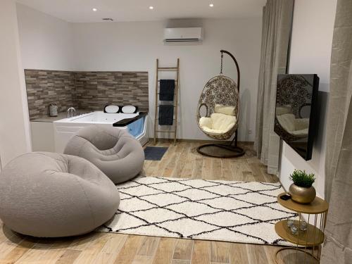 Appartement Cosy Jacuzzy Luxe Gare de Toulon