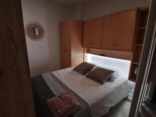 Appartement cosy Roscoff 50 m plage thalasso WIFI PARKING
