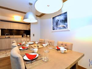 Appartement Courchevel 1550, 5 pièces, 8 personnes - FR-1-664-4