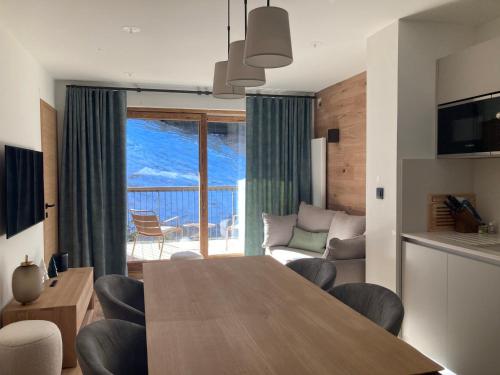 Appartement Courchevel 1650, 2 pièces, 4 personnes - FR-1-563-108