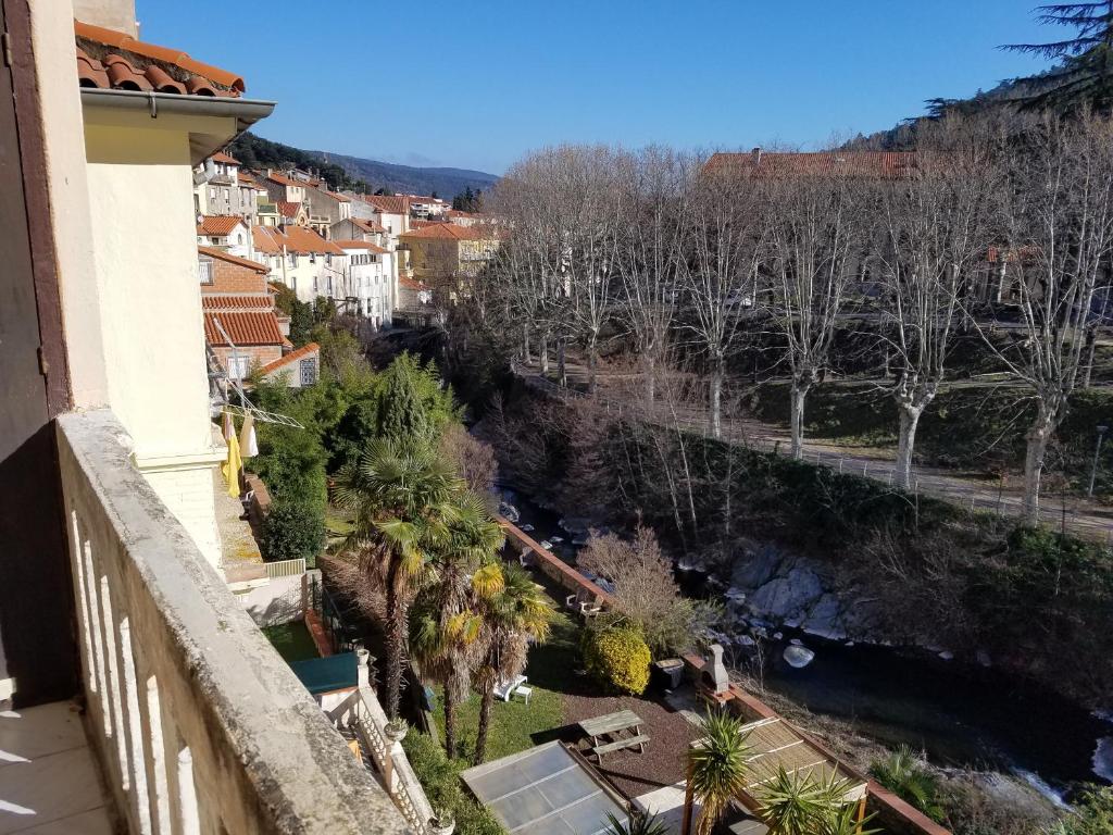 Appartement Appartement cure ou vacances avec WIFI et parking et à 100m des thermes 21 Rue Castellane 66110 Amélie-les-Bains-Palalda