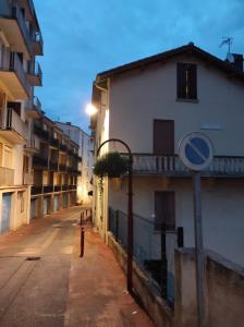 Appartement cure ou vacances avec WIFI et parking et à 100m des thermes