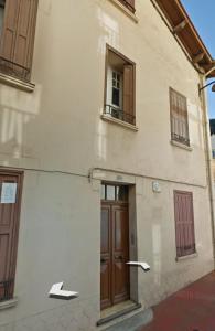 Appartement cure ou vacances avec WIFI et parking et à 100m des thermes
