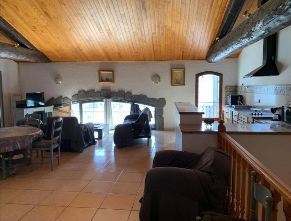 Appartement Appartement d'exception sur le port pittoresque de Marseillan 12 Quai Antonin Gros 34340 Marseillan