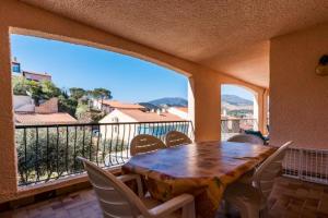 Appartement d'une chambre a Banyuls sur Mer a 700 m de la plage avec vue sur la ville piscine partagee et jardin clos