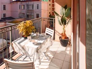 Appartement d'une chambre a Cannes a 300 m de la plage avec vue sur la ville balcon et wifi