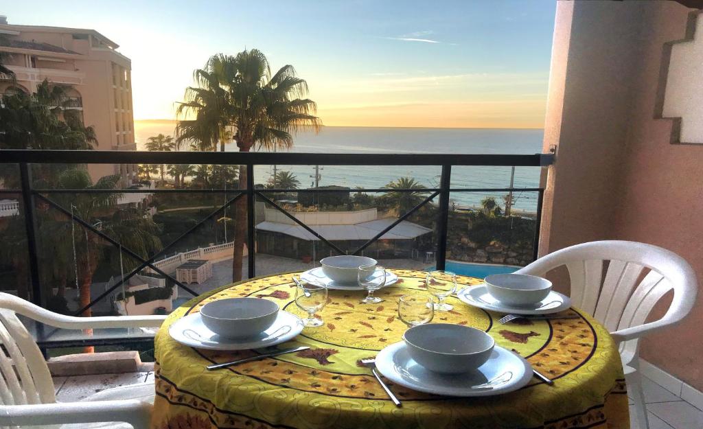 Appartement d'une chambre a Cannes a 50 m de la plage avec vue sur la mer piscine partagee et terrasse amenagee 6 Rue de la Verrerie Provence-Alpes-Côte d'Azur, Alpes-Maritimes, 06150 Cannes