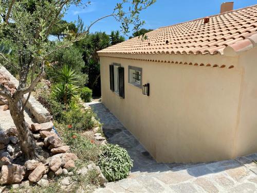 Appartement d'une chambre a Hyeres a 800 m de la plage avec piscine privee jardin clos et wifi