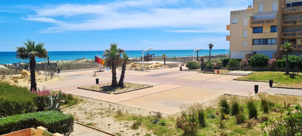 Appartement Appartement d'une chambre a Le Barcares a 50 m de la plage avec vue sur la mer et wifi 96 Avenue de la Grande Plage 66420 Le Barcarès