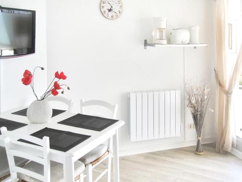 Appartement d'une chambre a Quiberon a 50 m de la plage avec vue sur la mer balcon amenage et wifi
