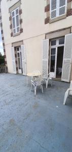 Appartement d'une chambre a Saint quay portrieux a 100 m de la plage avec vue sur la mer et jardin clos