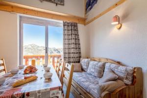 Appartement d'une chambre a Val Thorens a 20 m des pistes avec vue sur la ville et balcon