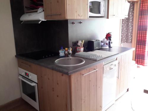 Appartement d'une chambre avec balcon amenage et wifi a Risoul