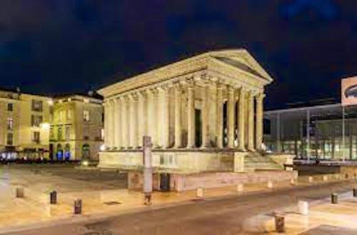 Appartement d'une chambre avec balcon et wifi a Nimes