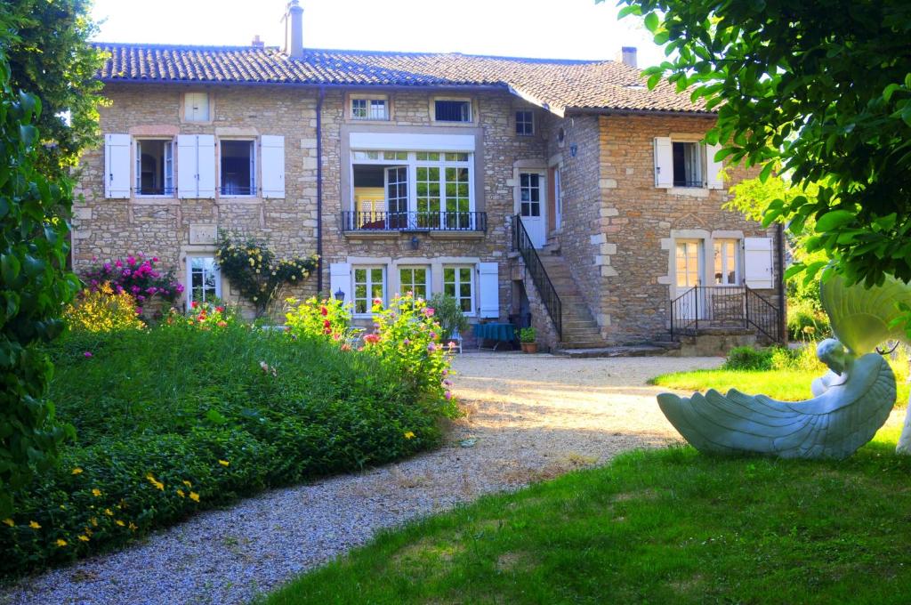 Appartement d'une chambre avec jardin clos et wifi a Lacrost 1 Route des Alpes Saône-et-Loire, Bourgogne-Franche-Comté, 71700 Lacrost