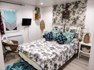 Appartement d'une chambre avec jardin clos et wifi a Toulon a 7 km de la plage