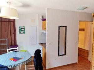 Appartement d'une chambre avec piscine partagee sauna et balcon a Orelle