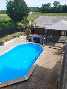 Appartement d'une chambre avec piscine privee jacuzzi et terrasse a Aiguillon
