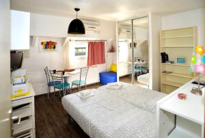 Appartement d'une chambre avec terrasse amenagee et wifi a Lyon B