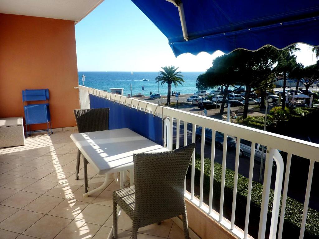 Appartement Appartement d'une chambre avec vue sur la mer balcon et wifi a Frejus Rue du Littoral Var, Provence-Alpes-Côte d'Azur 83600 Fréjus