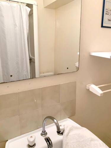 Appartement d'une chambre avec vue sur la ville balcon et wifi a Neris les Bains