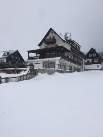 Appartement Dalzicht geschikt voor 4 tot 5 volwassenen of 4 volwassenen plus 2 kinderen Winterberger Strasse 20, 59955 Winterberg