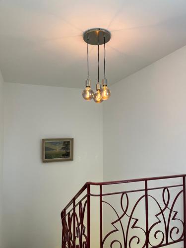 Appartement dans maison avec cour et parc