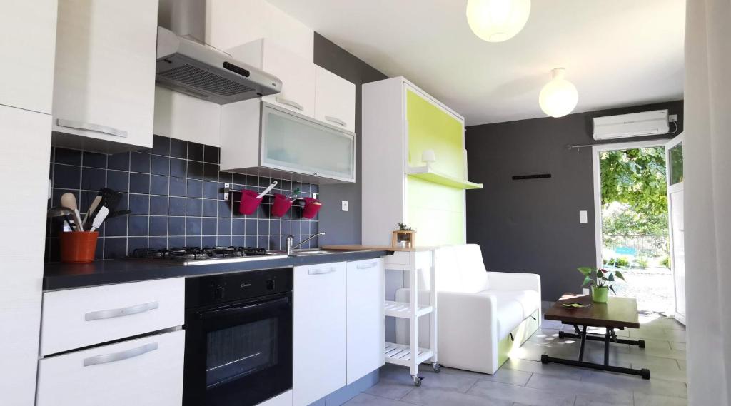 Appartement dans maison hyper calme, avec terrasse, Sud Ardèche 3 Chemin des Abeilles, 07700 Bourg-Saint-Andéol