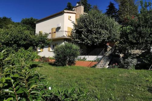 Appartement dans maison hyper calme, avec terrasse, Sud Ardèche