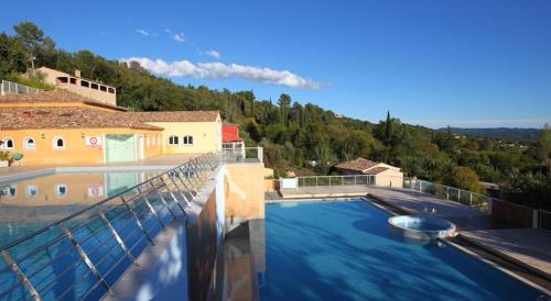 Appartement dans Residence – Le Domaine de Camiole