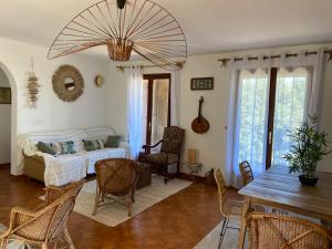 Appartement dans villa arborée