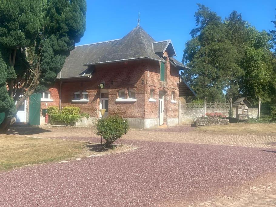 Appartement Appartement de 2 à 3 personnes 1 Place de l'Église 62121 Béhagnies