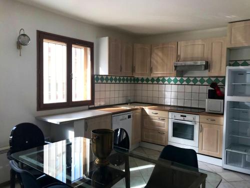 Appartement de 2 chambres a Cavalaire sur Mer a 500 m de la plage