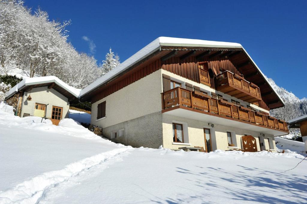 Appartement de 2 chambres a Champagny en Vanoise a 40 m des pistes avec jardin clos et wifi Le plan du Crey Ancienne Route de Bozel, 73350 Champagny-en-Vanoise