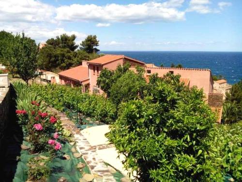Appartement de 2 chambres a Collioure a 400 m de la plage avec vue sur la mer jardin clos et wifi