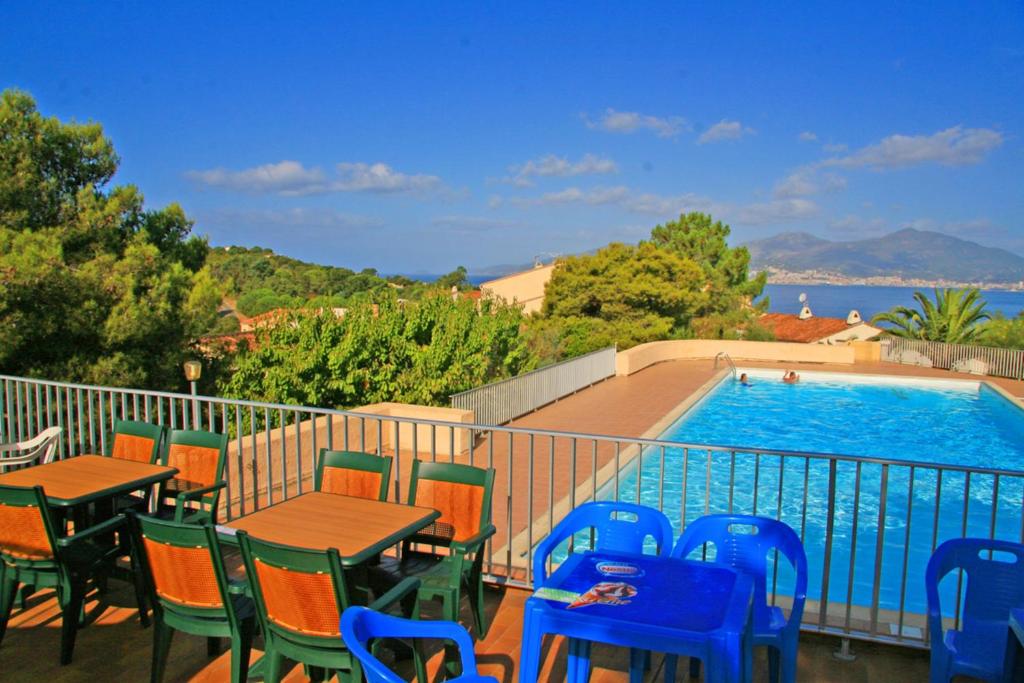 Appartement Appartement de 2 chambres a Porticcio a 800 m de la plage avec piscine partagee et balcon amenage 1 Terra Bella 20166 Porticcio