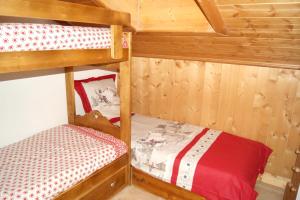 Appartement de 2 chambres a Pralognan la Vanoise a 900 m des pistes avec balcon amenage et wifi