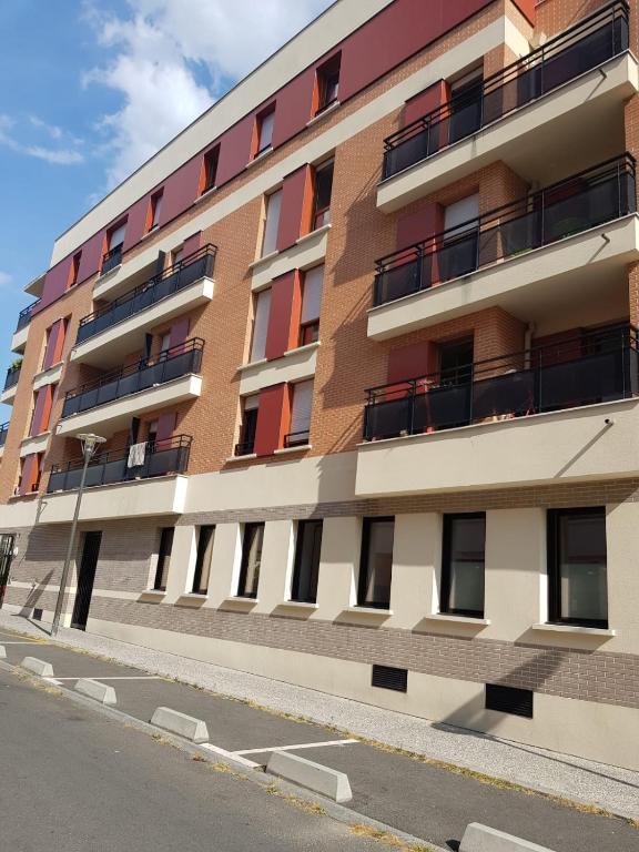 Appartement Appartement de 2 chambres au Centre de Cergy 11 Rue de la Pierre Miclare 95000 Cergy