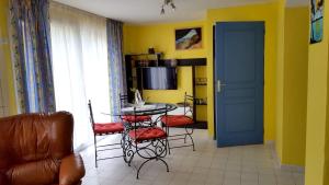 Appartement de 2 chambres avec jardin clos et wifi a Annot