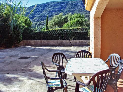 Appartement de 2 chambres avec jardin clos et wifi a Cavalaire sur Mer a 1 km de la plage