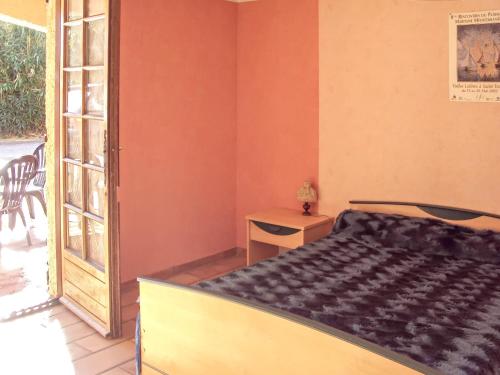 Appartement de 2 chambres avec jardin clos et wifi a Cavalaire sur Mer a 1 km de la plage
