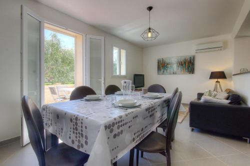 Appartement de 2 chambres avec jardin clos et wifi a Taglio Isolaccio